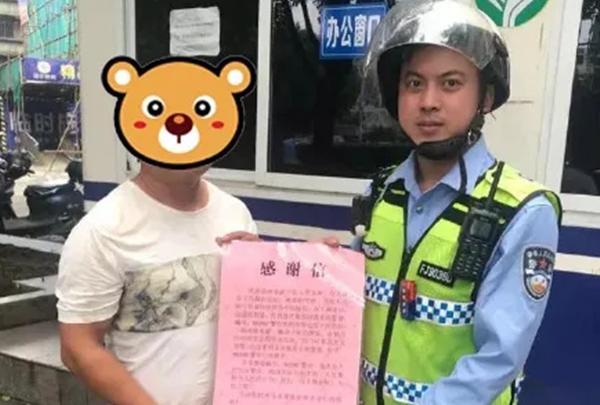 可怕：邵阳男子不慎被毒蛇咬伤，大家外出需注意