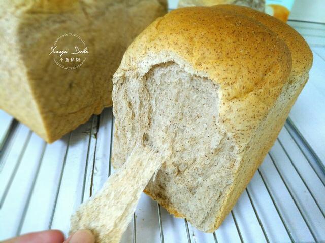 天热，用波兰种做全麦面包，出膜快，超柔软，放3天都不硬