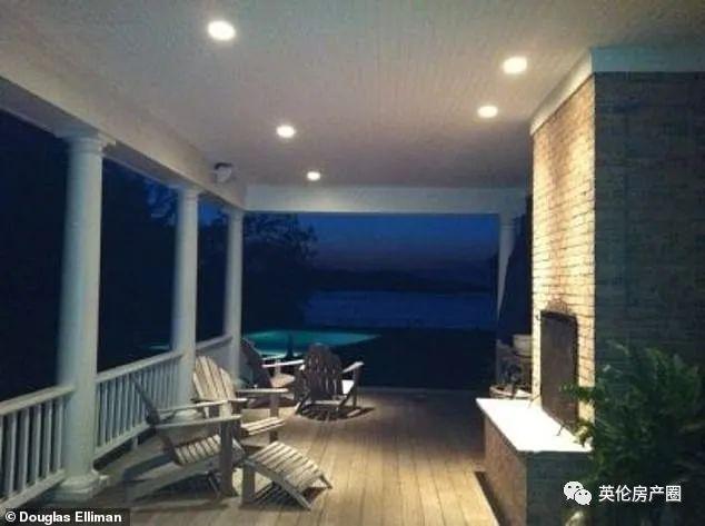 41.5万美金租了套海滨别墅，蕾哈娜为何只住一个月？