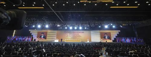 习近平亲致贺信