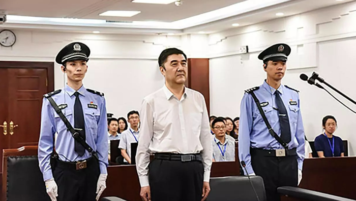  努尔·白克力资料图