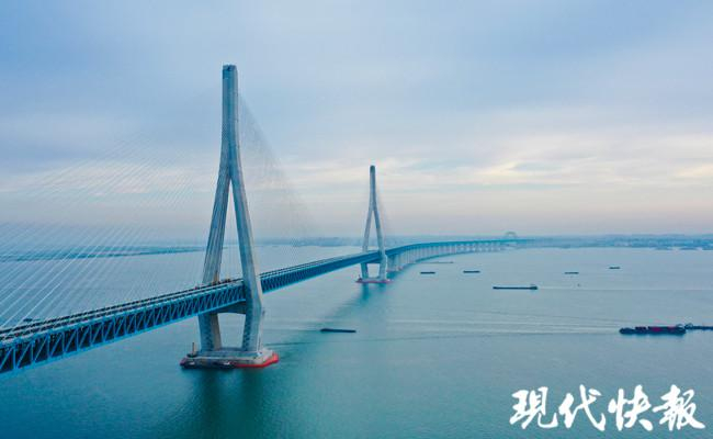 设计者深度解析：时速 200 公里是这样定下的