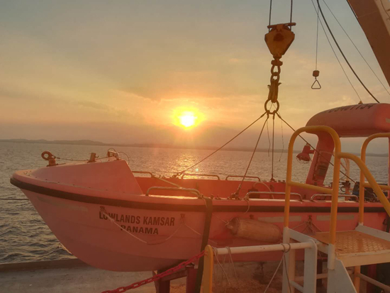 卡萨号上的太阳