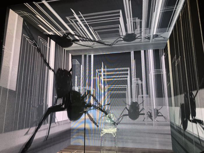 郝云在线演唱会舞台LED盒子区。 摄