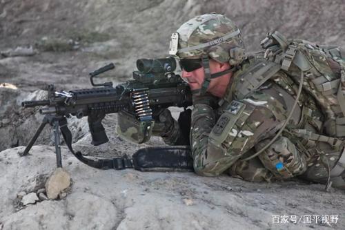 M249班用自动武器机枪：装备美军步兵班，我军没有类似的机枪