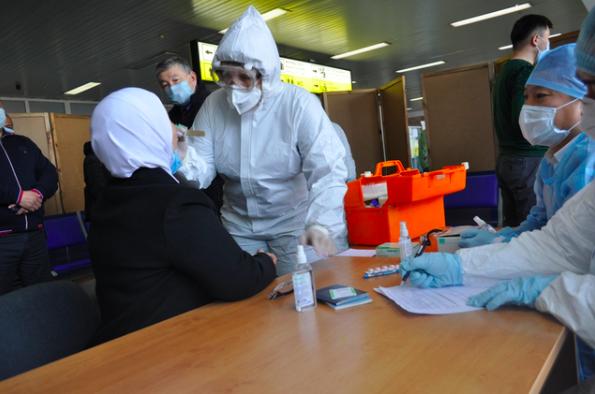 哈萨克斯坦和邻国爆发肺炎疫情，究竟是新型病毒还是新冠变异？