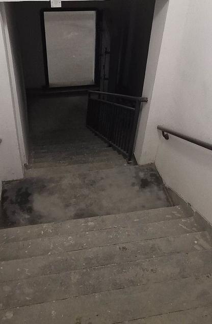济南中海紫御公馆小区电梯不直达地下车库,“奇葩”设计愁坏业主