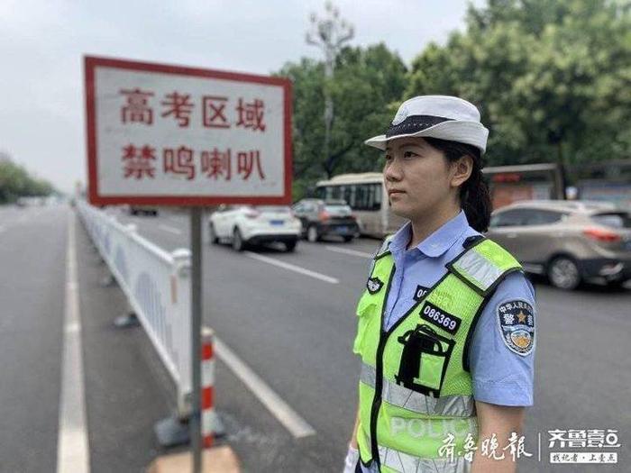 一面禁鸣牌的见证！聊城基层女交警连续7年护航高考