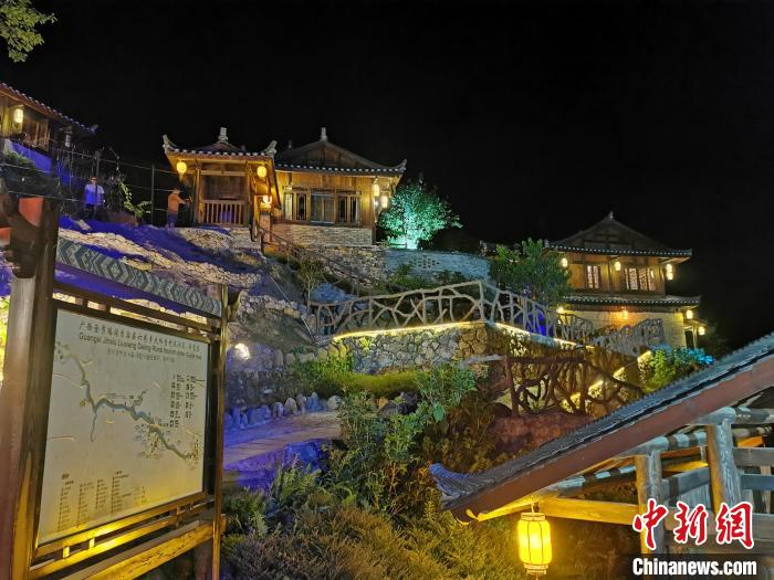 金秀瑶族风情民宿。　雷鑫莹 摄