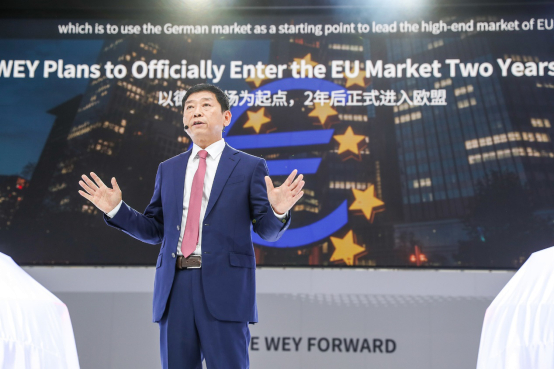 ▲长城汽车董事长魏建军在法兰克福车展上演讲。