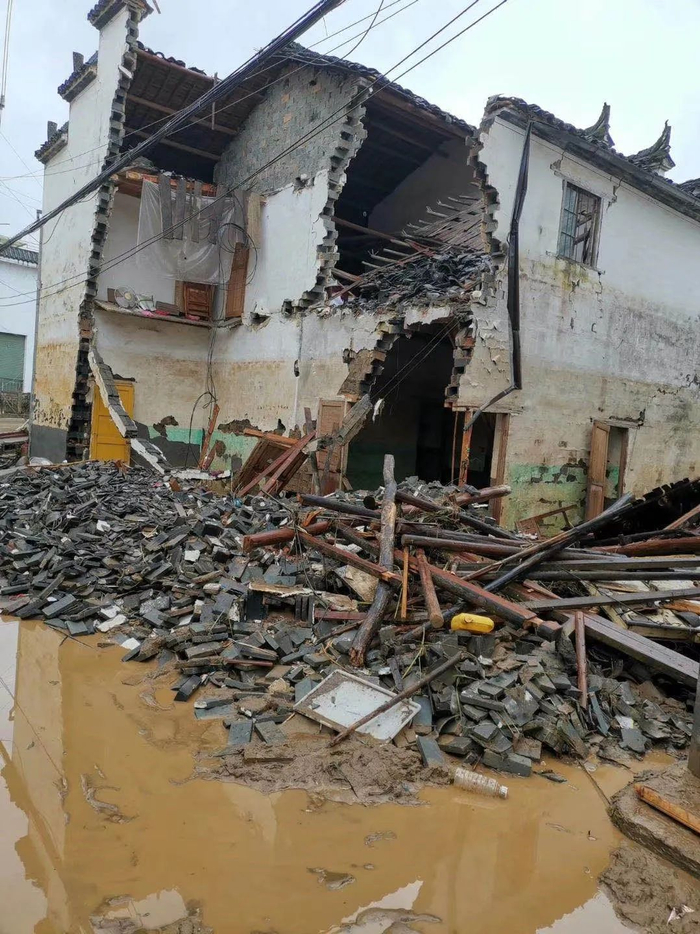 ▲车田村受损房屋。受访者供图