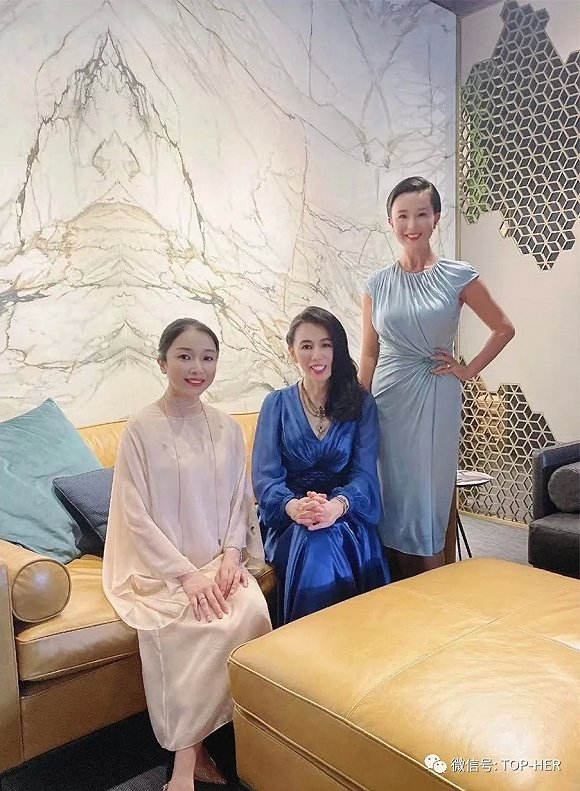 图注：左起依次为 Rebecca、林岚、梓沐