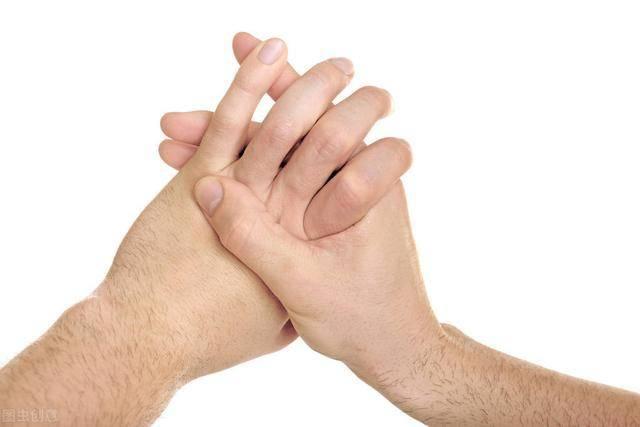 工伤导致男子拇指被斩断，3D全形手指再造术将手指复原！
