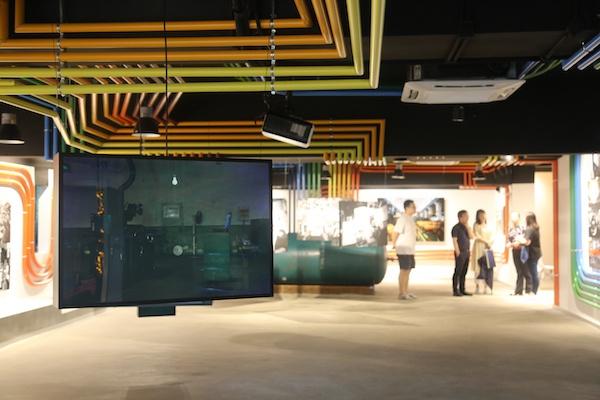 “万吨水压机”诞生处，“粟上海·红园美术馆”揭幕