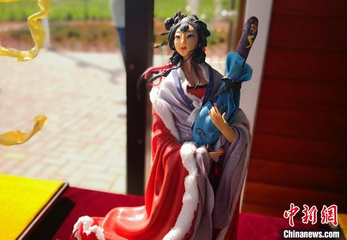 图为面塑作品。　刘玉桃 摄