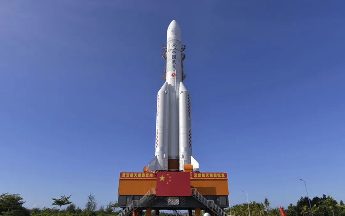 ▲长征五号火箭。国家航天局供图