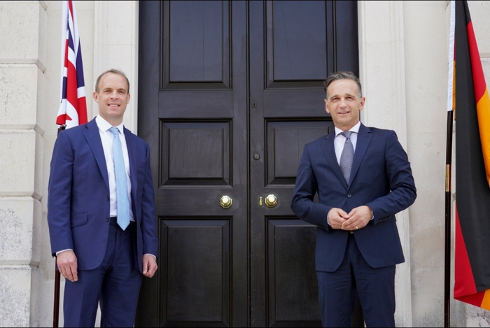  当地时间7月22日，德国外长马斯与英国外交大臣拉布会面&nbsp; 图源：拉布推特账号