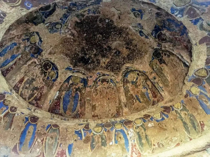 巴米扬石窟内残存的壁画 图片来自网络