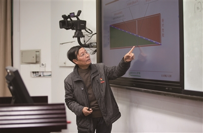  国家“万人计划”教学名师邵辉教授获高等教育国家级教学成果一等奖
