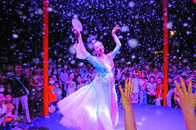 古时长干里变身潮玩街 夜间来打卡！