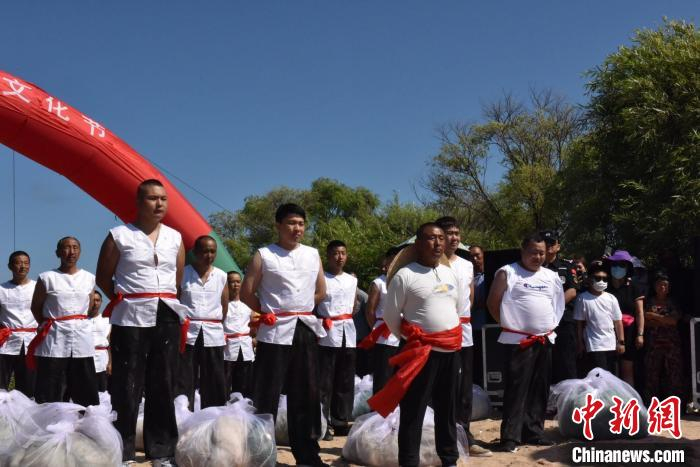 祭祀民俗文化表演 王广辉 摄