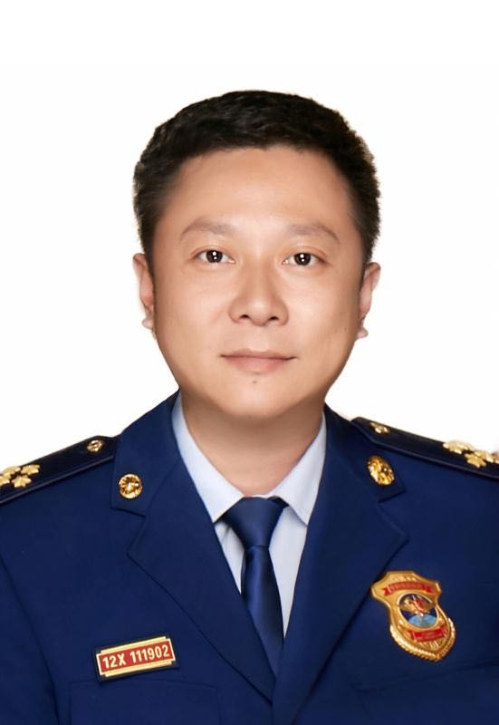 陈陆生前证件照。受访者供图