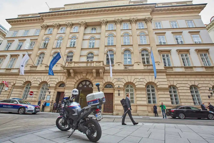 ▲这是6月22日拍摄的美俄新一轮军控对话举行地——奥地利维也纳下奥地利宫。当天，美国和俄罗斯举行新一轮军控对话。新华社发（乔治斯·施耐德 摄）