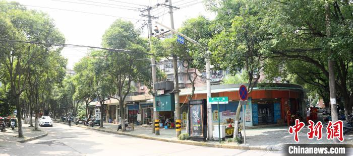 梅堰小区街景现状。临平街道供图