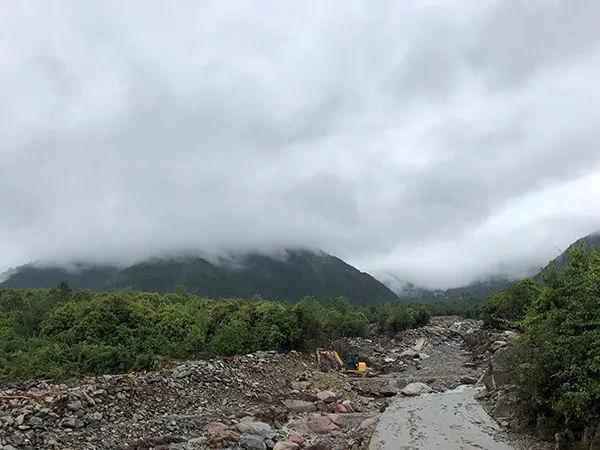 特大暴雨夜袭四川冕宁彝海镇，一家五口遇难