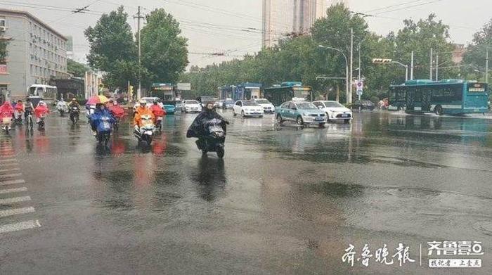 瓢泼大雨说来就来！济南发布雷电黄色预警，未来两天都有雨