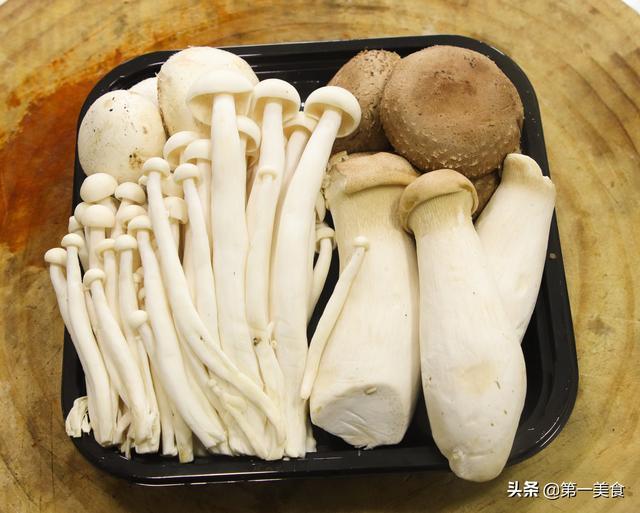 厨师长教你做“干锅杂菌”，这做法简单易学，越吃越香越入味