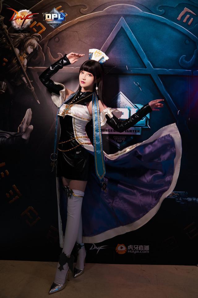 地下城与勇士 女圣职者cosplay