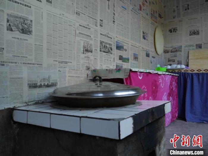 昔日的厨房保持着原样 苍雁 摄