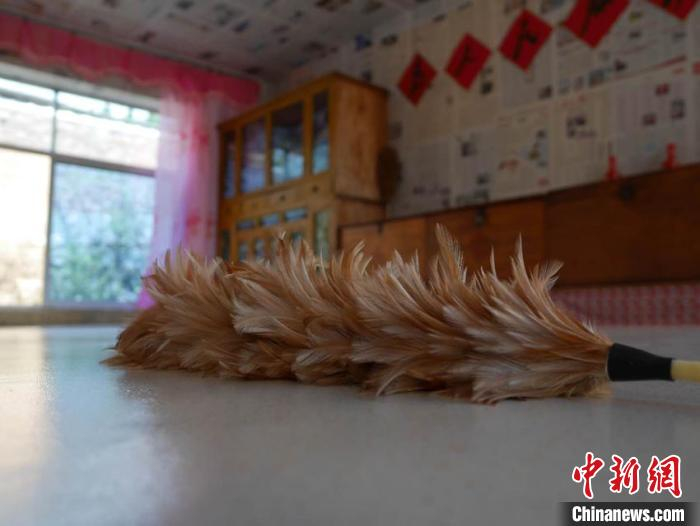 “老物件”还原昔日场景 苍雁 摄