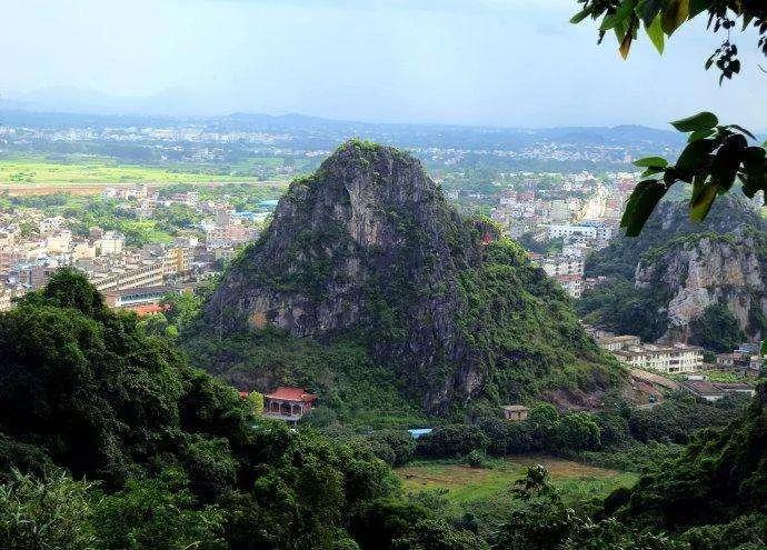 周末了，一起去爬山吗？登山确实是有风险的户外运动