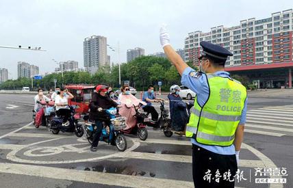 创城一线丨滨州公安全警上岗执勤 为城市文明奋斗！