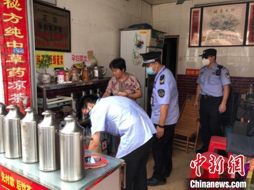 广州市场监管部门严厉查处“凉茶非法添加西药”