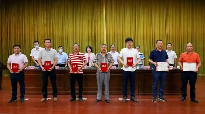 14家企业签署《惠州市建筑行业从业自律公约》，承诺守法经营