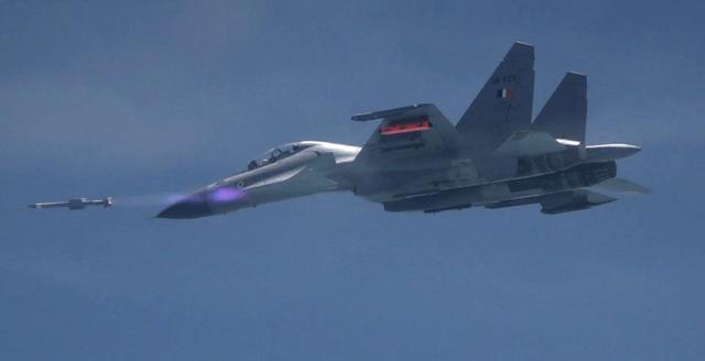 土洋结合！印度要给俄制战斗机装上新型国产空空导弹