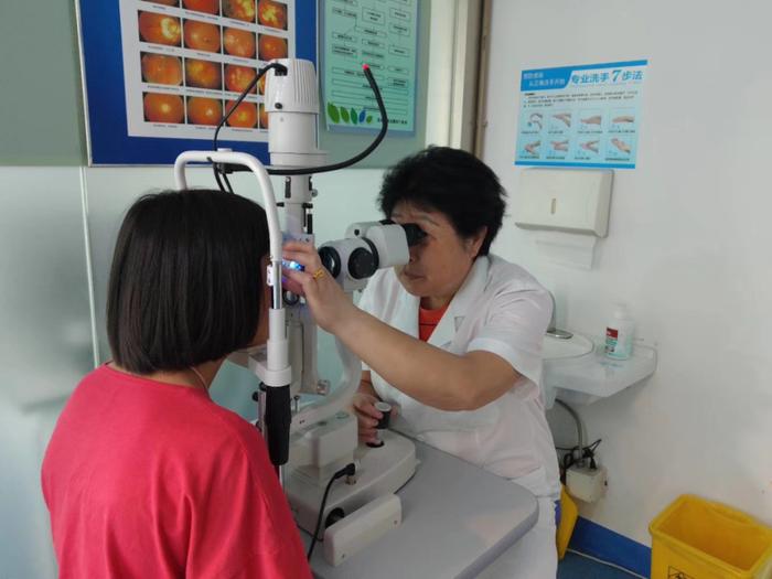 5岁男童近视千度！家长长点心吧！近期医院透露学生近视率飙升！全国摘眼镜工程，紧急救助广州500名孩子摘眼镜！