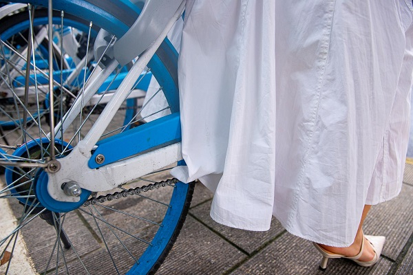 图说：当裙角有卷入风险时，语音系统会对用户进行提醒 来源/采访对象供图