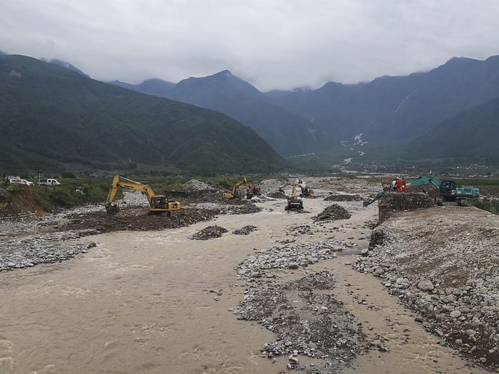 四川冕宁暴雨生死6小时：山洪夜袭，四千余村民何处逃生？