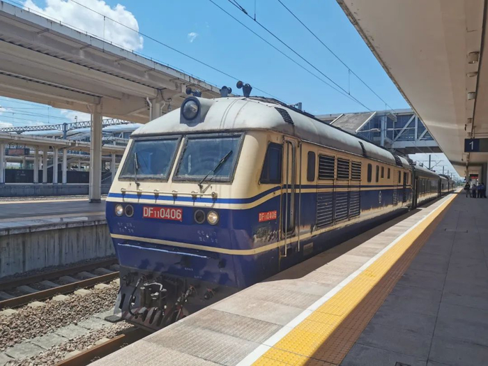  检测列车在衢州站整装待发。吴晓永 摄