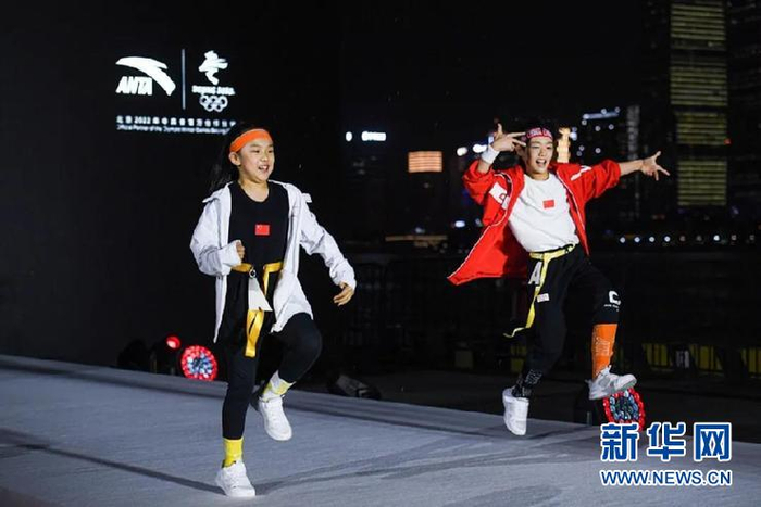 △国旗系列商品最重要的主线围绕运动展开，目标核心群体是“Z世代”的年轻消费者。