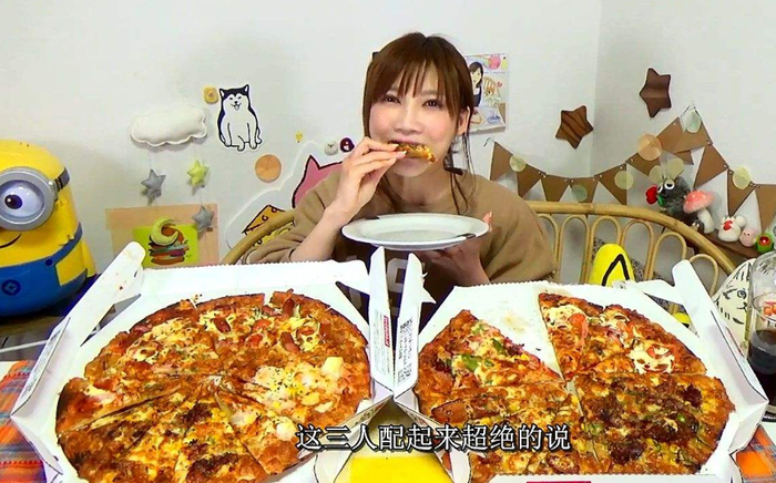 （图为日本吃播木下佑香，大胃王吃播从她开始爆火）