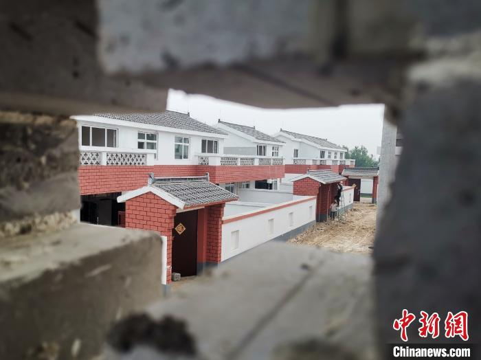 菏泽市鄄城县旧城镇实施滩区改造工程后的新型社区。　杨飞 摄