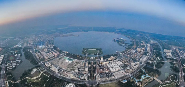 滴水湖。陈梦泽 摄