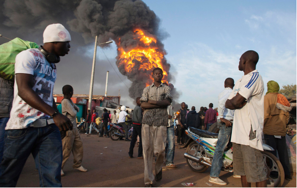 战火中的马里。