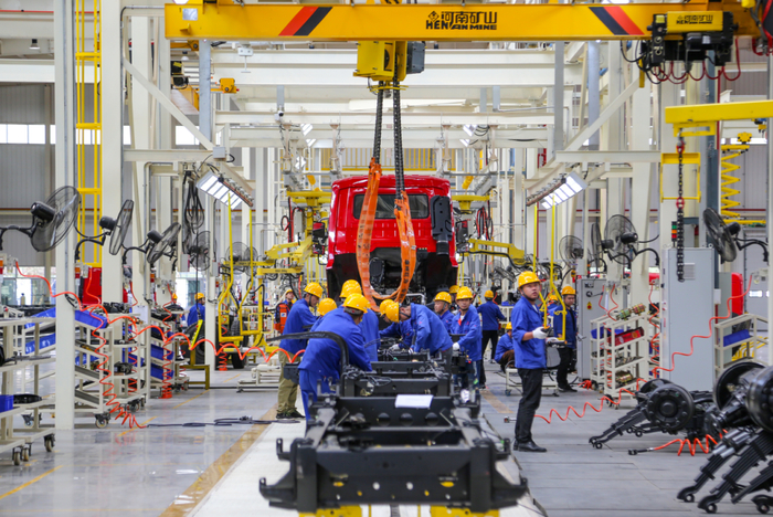 东风云汽生产车间 周凡 摄