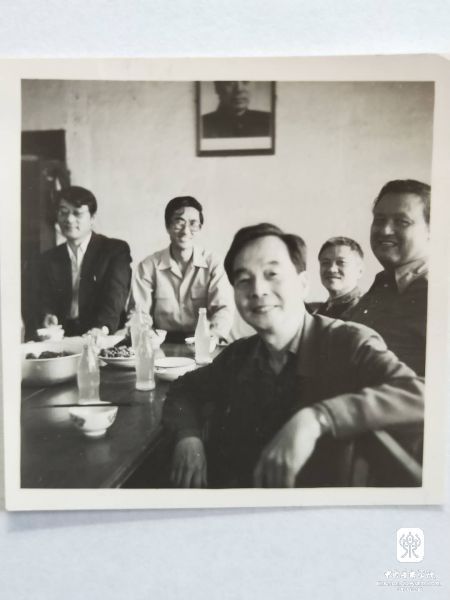  张洪模先生工作照